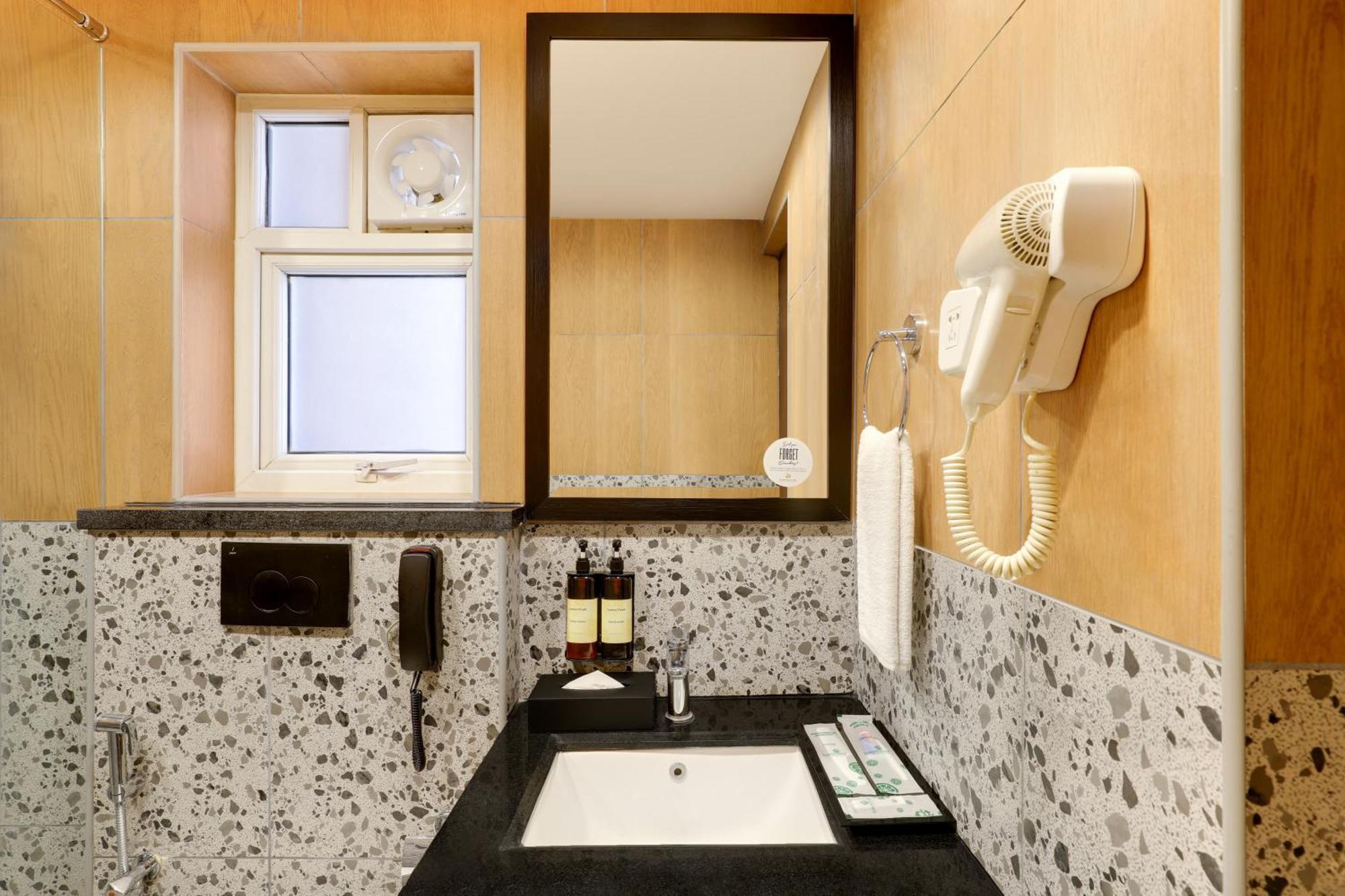 Lemon Tree Suites, Whitefield, Bengaluru Экстерьер фото