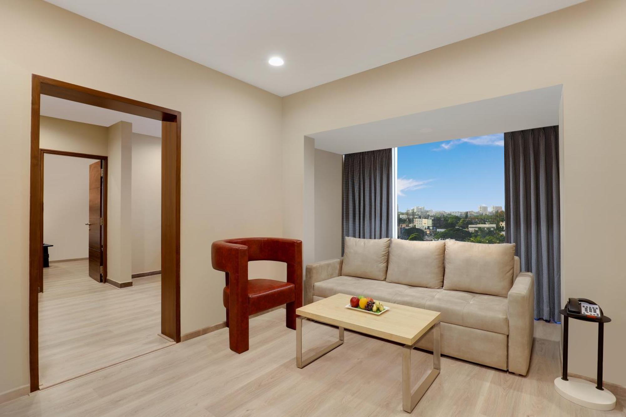 Lemon Tree Suites, Whitefield, Bengaluru Экстерьер фото