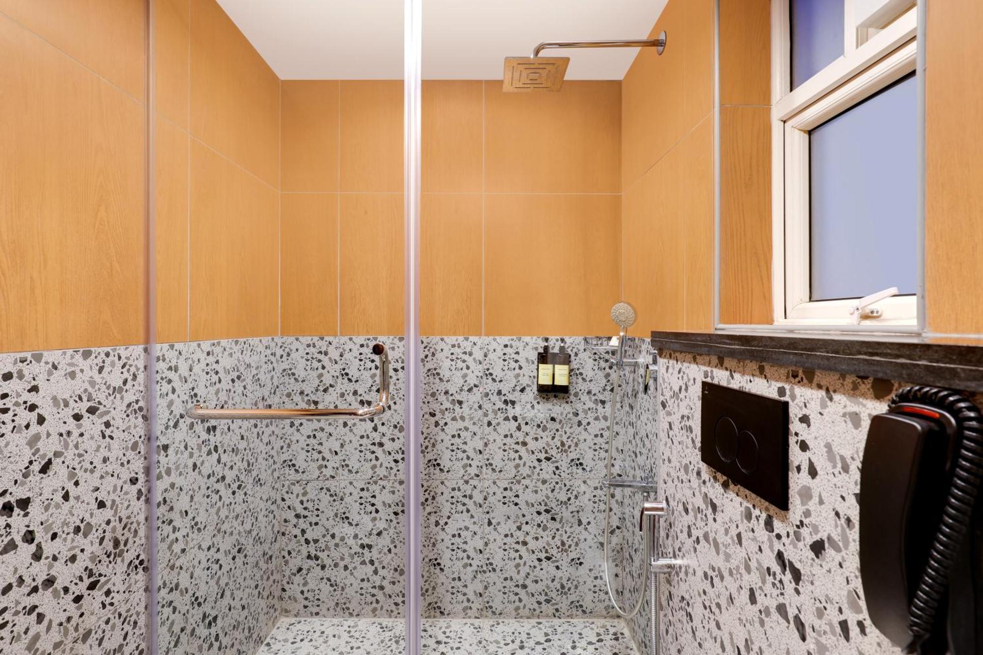 Lemon Tree Suites, Whitefield, Bengaluru Экстерьер фото